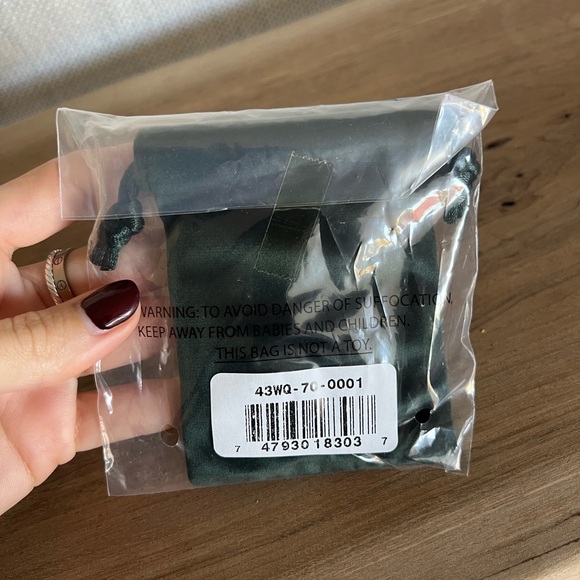 La Mer Accessories Emerald Collectable Trunk - Picture 6 of 16